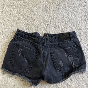 Sincerely Jules Large Black Jean shorts. Distressed. Size Large.